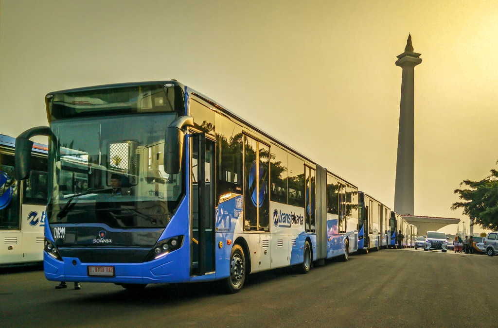 scania-bus-jakarta
