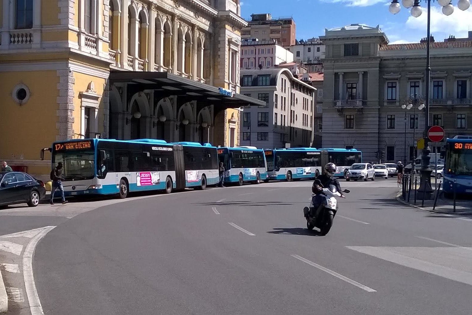 24mag16-autobus-stazione-centrale-4