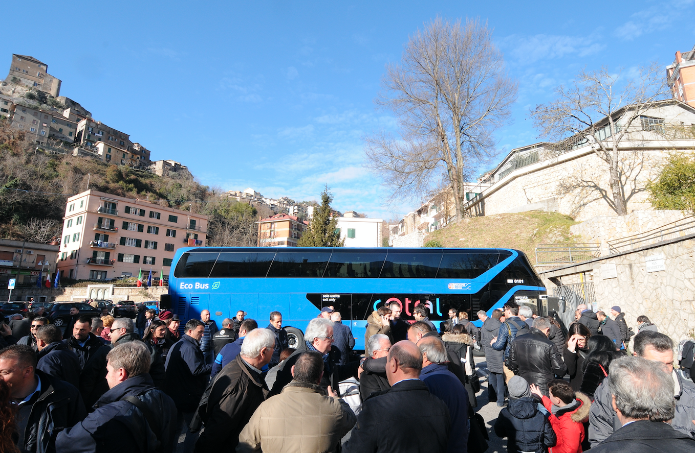 Neoplan Skyliner