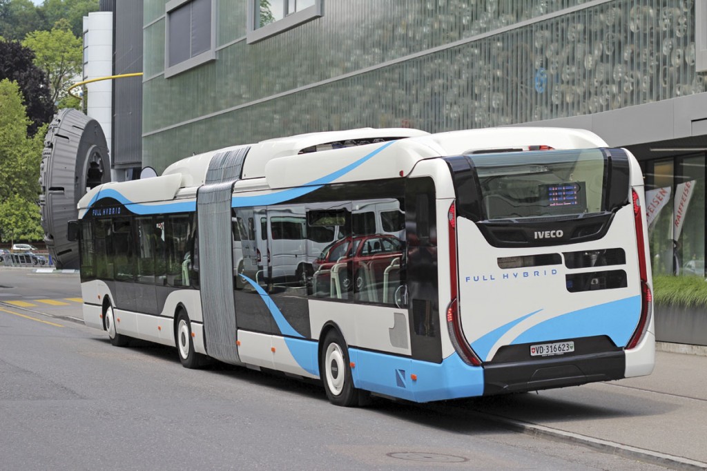 Iveco-Urbanway-Full-Hybrid-Rear-1024x682