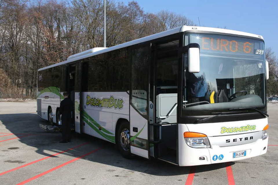 Dolomitibus