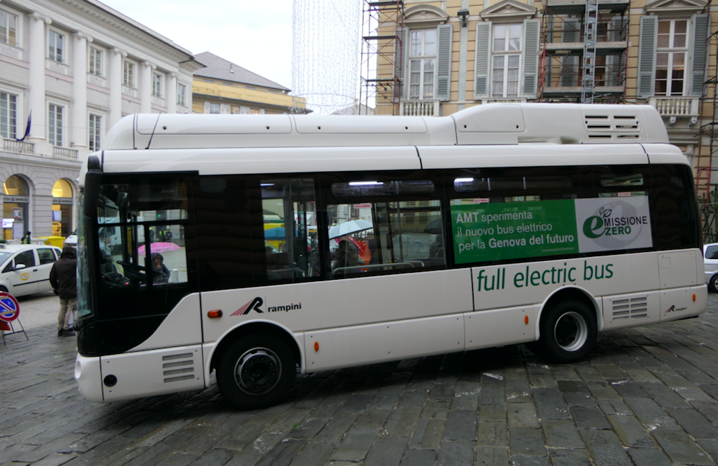 autobus elettrico rampini alè e 80 per amt genova