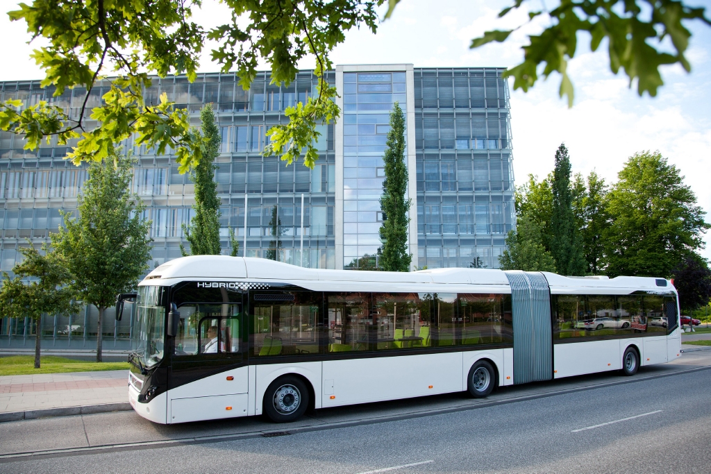 autobus ibrido volvo 7900