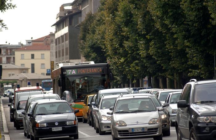 autobus gratis contro lo smog