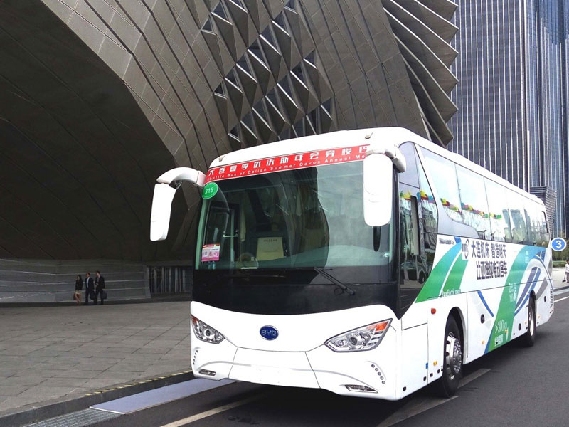 autobus elettrico byd c9