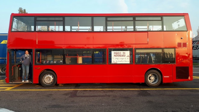 progetto parole in movimento autobus biblioteca