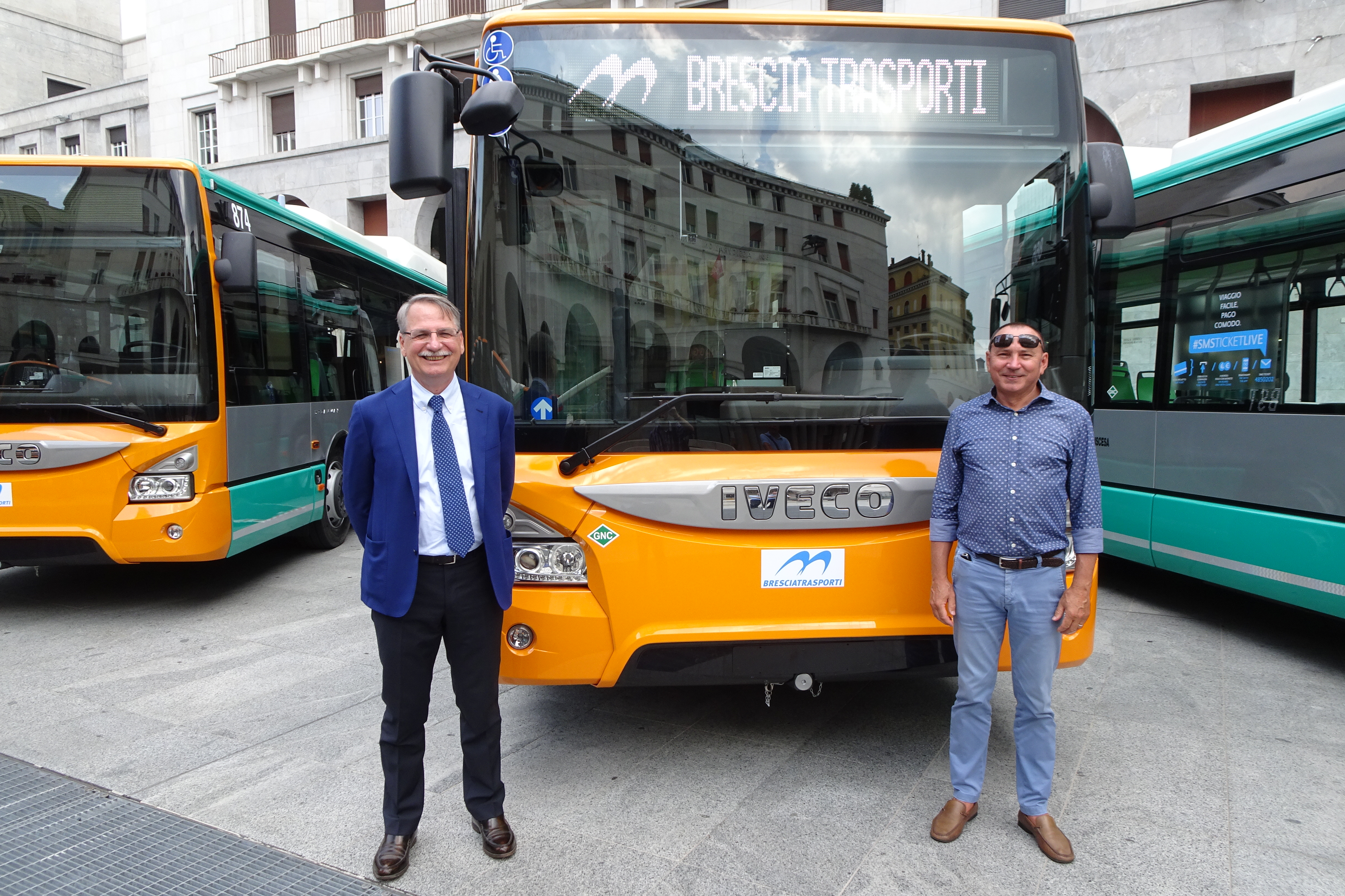 brescia mobilità autobus urbanway a metano iveco