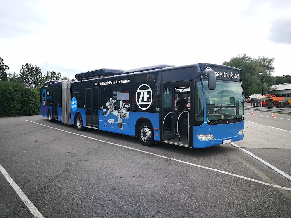 zf autobus elettrico ave130