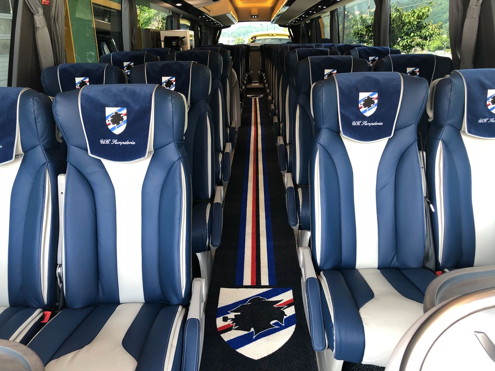 irizar i8 sampdoria genovarent