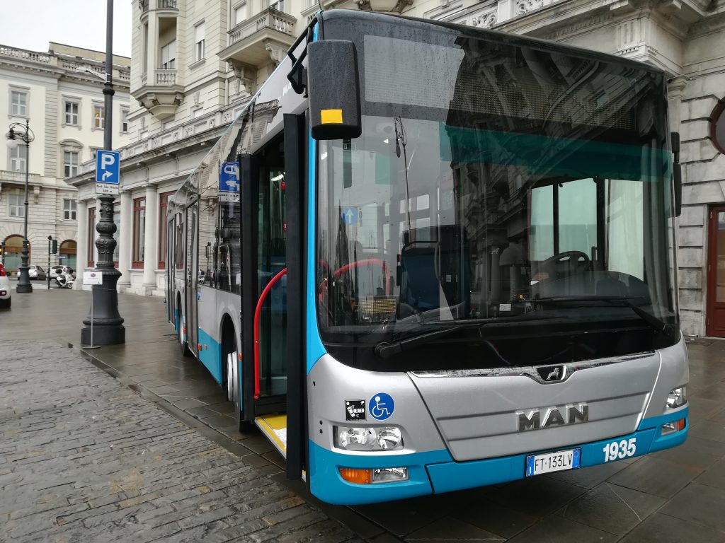 autobus man trieste trasporti