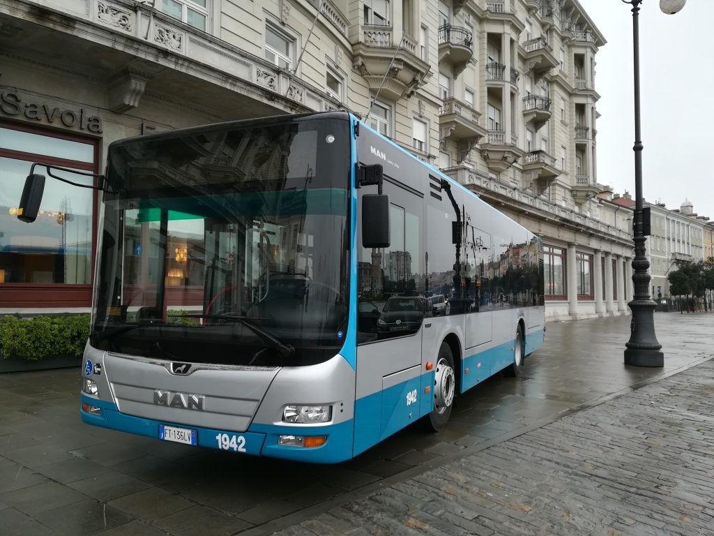 autobus man trieste trasporti