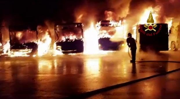 autobus incendio