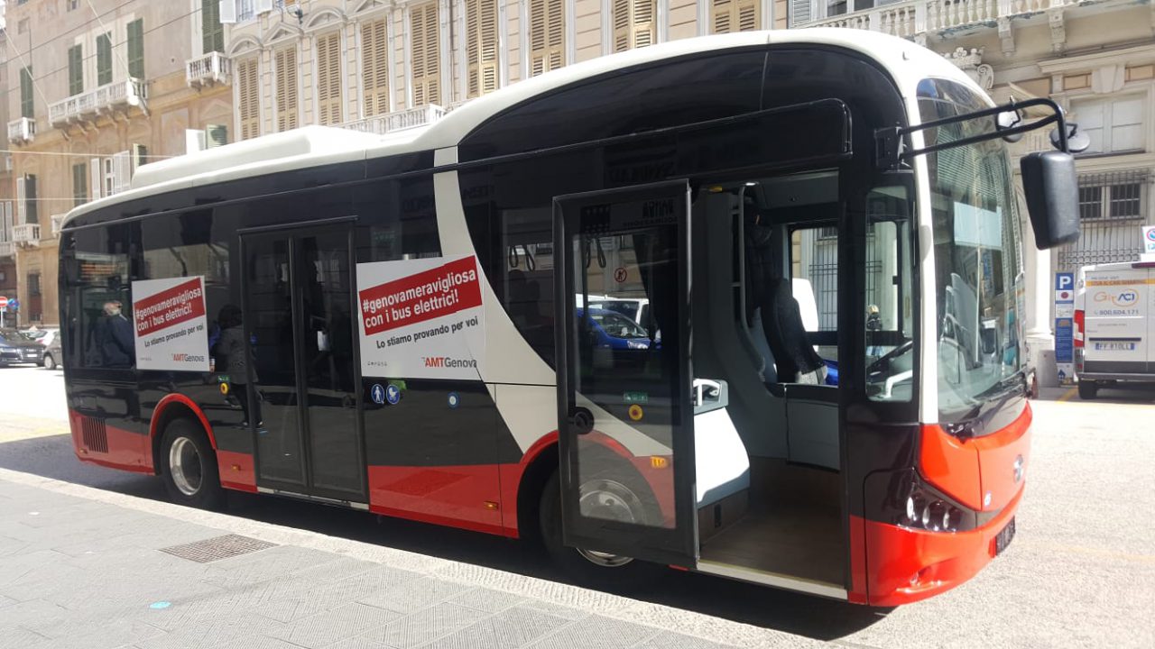 bus per genova da milano