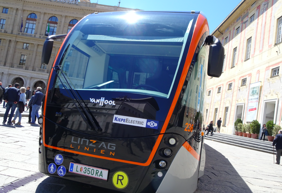 genova filobus 24 metri amt