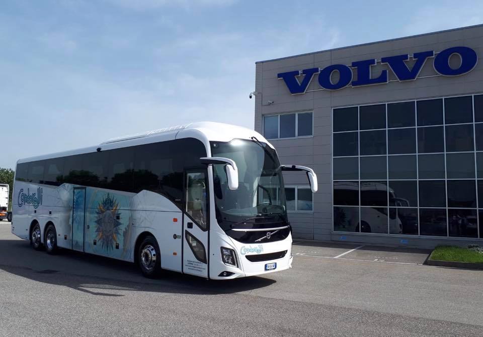 volvo 9900