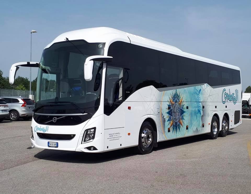 volvo 9900