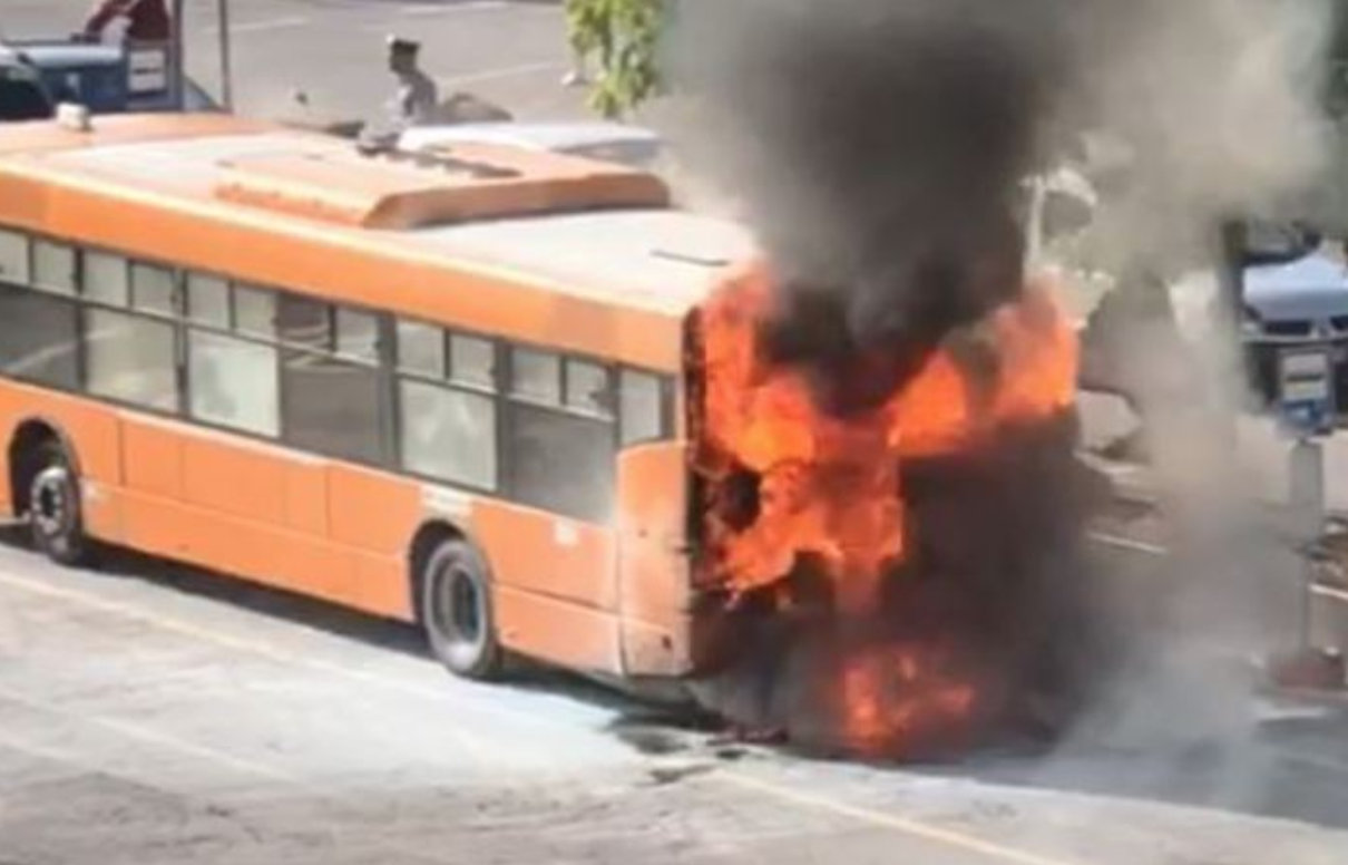 autobus a fuoco Venezia