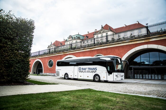 pullman mercedes tourismo