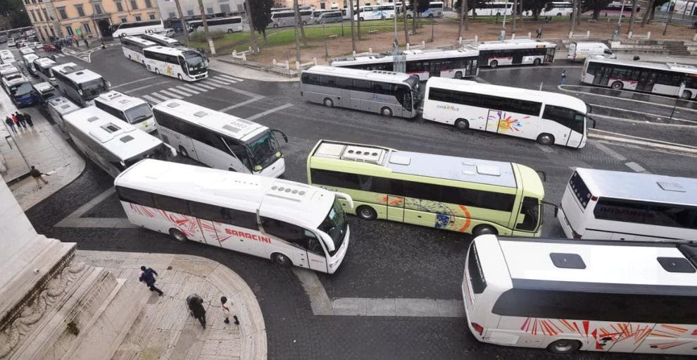 NOLEGGIO CONDUCENTE PROTESTA