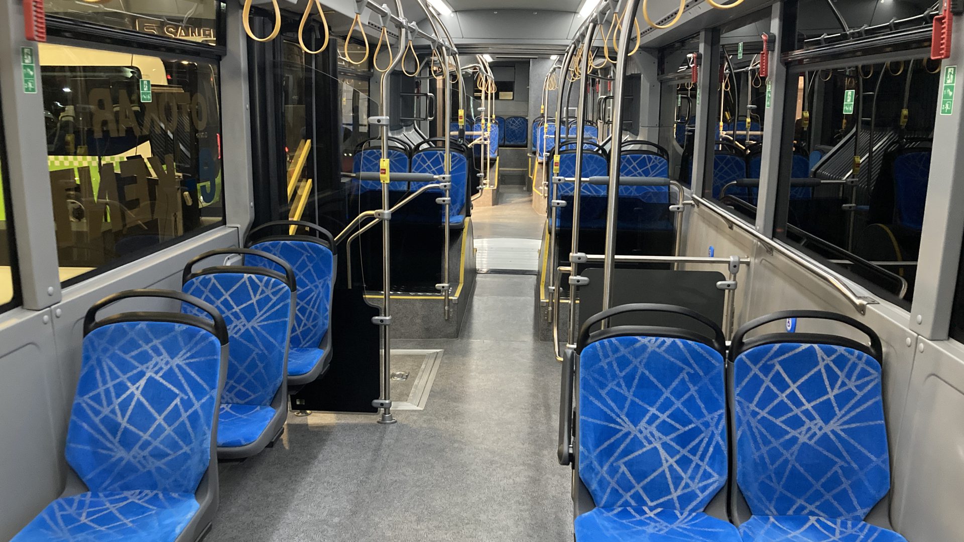 Otokar e-Kent inside