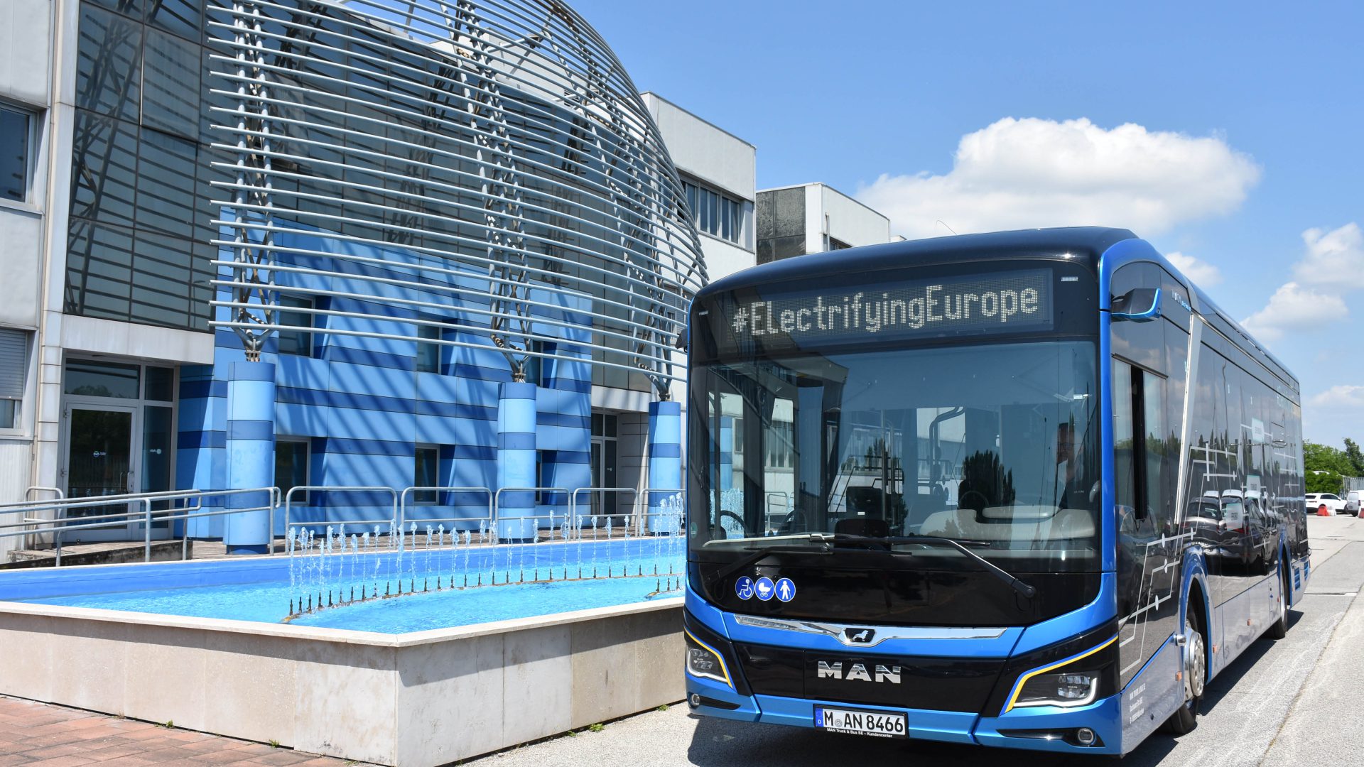 man elettrico tour italiano