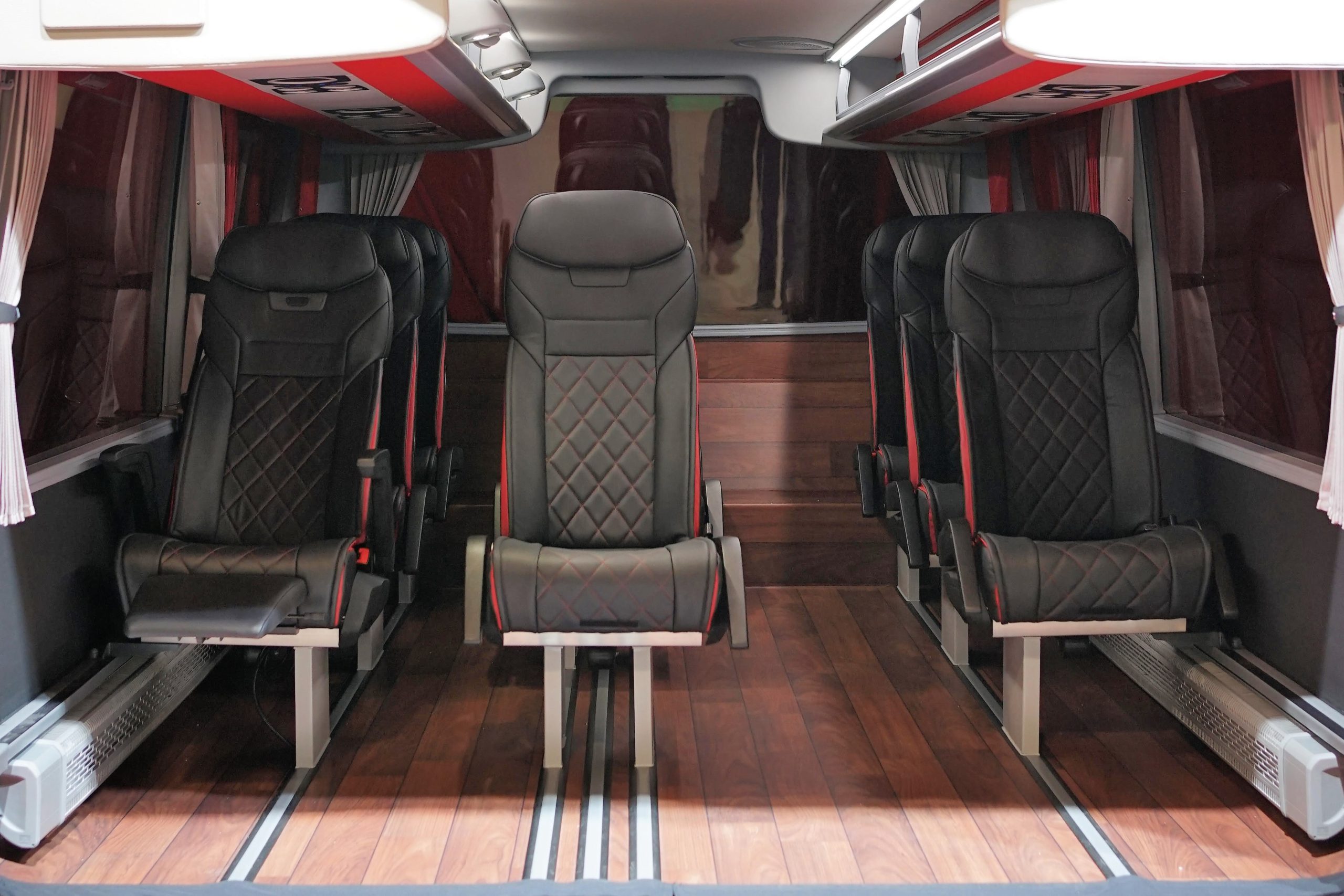 MarinoBus a NME con l'anteprima del coach 3Xclusive