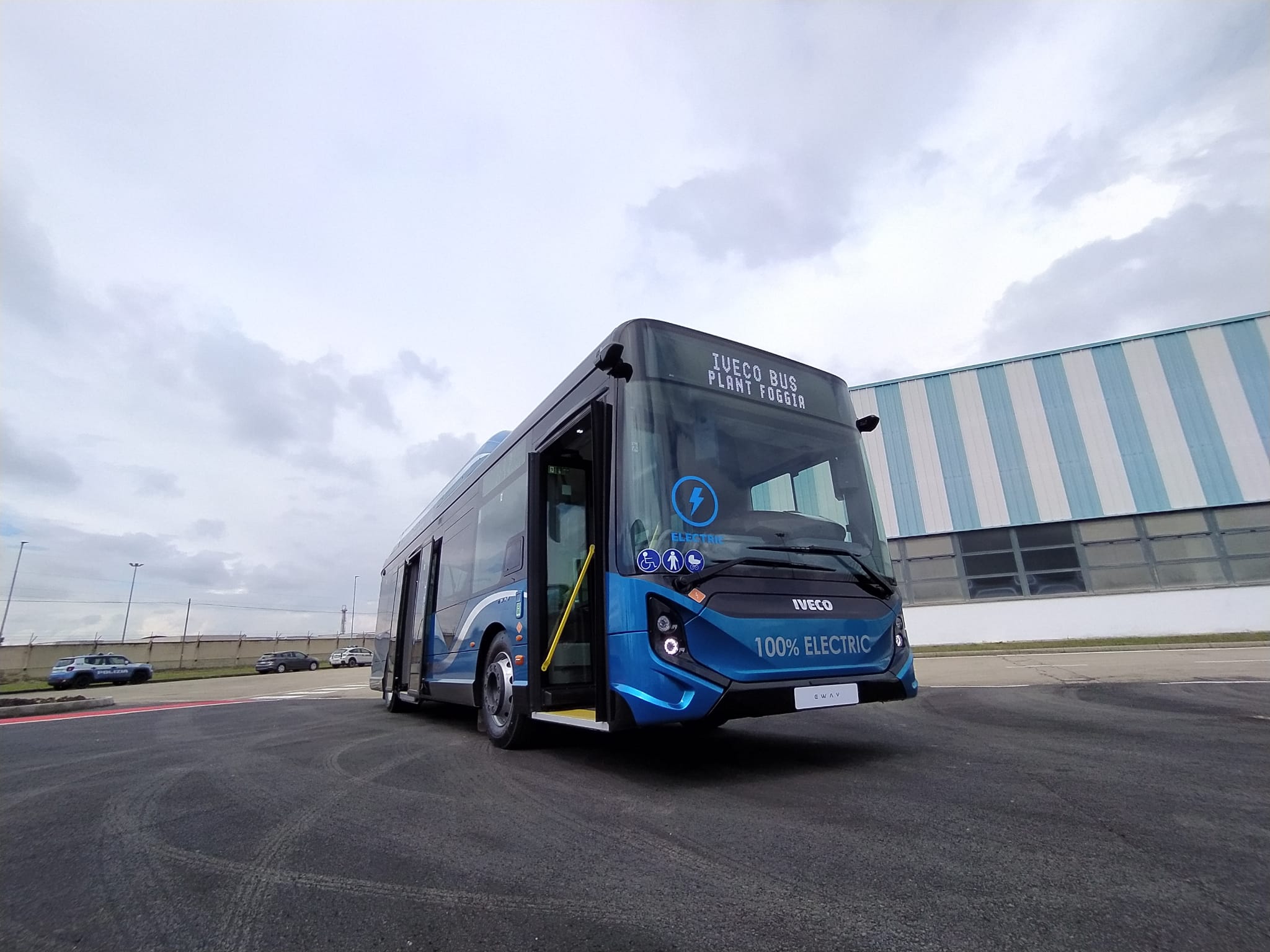 Iveco Bus inaugura a Foggia la nuova fabbrica di autobus
