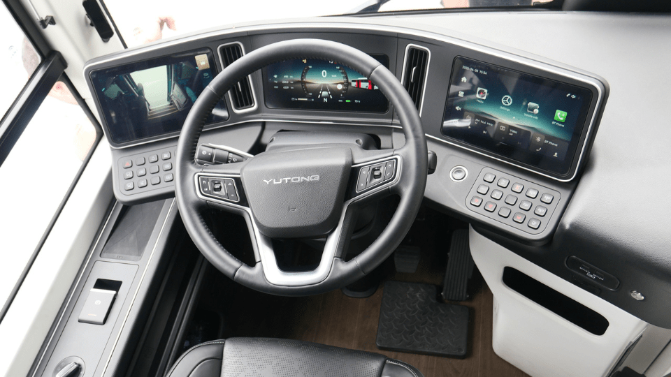 Cockpit Yutong IC12E