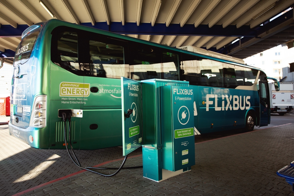 c9 byd autobus turistico elettrico